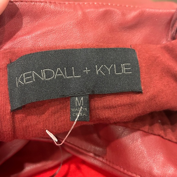 Red jumper - Picture 8 of 9